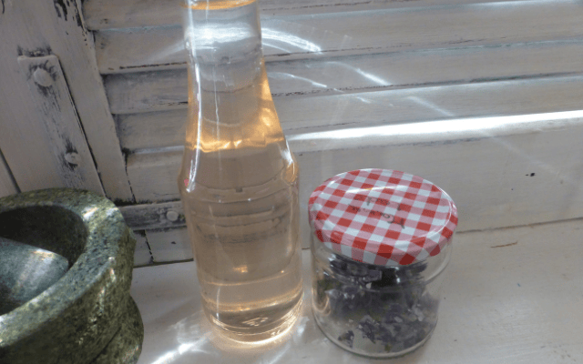 Veilchensirup leicht gemacht