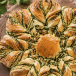 Giersch Brennessel Brot gefüllt mit Käse